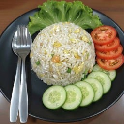 ร้านอะไรก็ได้ ตามสั่ง  ข้าวผัด , ต้มยำ , พริกแกง , กะเพรา , ไข่,กับข้าว สันทราย