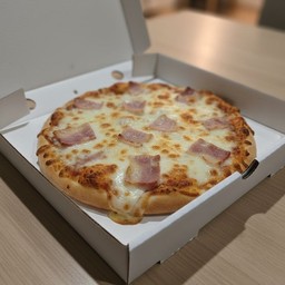 เบค่อนและไส้กรอก