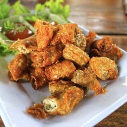 ไส้อ่อนทอดกระเทียม