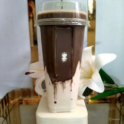 มะพร้าวนมสด + โกโก้ปั่น