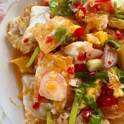 ยำไข่ดาว