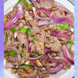 洋葱炒肉