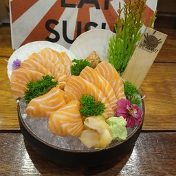 ซาซิมิแซลมอน300กรัม