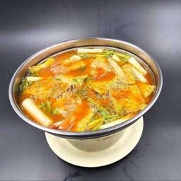 แกงส้มชะอมกุ้งหลดบัว