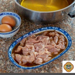 ชุดไก่หมัก (มีซุป ไก่หมัก 500 กรัม ซอสเต้าเจี้ยว ไข่2 ฟอง)