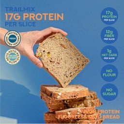 17g HIGH-PROTEIN TRAIL MIX FLOURLESS BREAD
