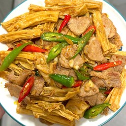 腐竹炒肉