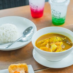 ชุดอาหารแกงส้มปลากะพงบวกไข่เจียว