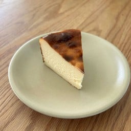 MORI By Baking usaki -