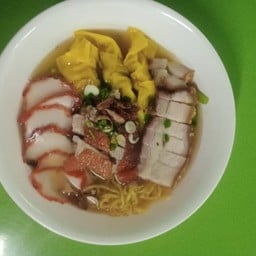 เส้นทอง บะหมี่เกี๊ยว เส้นทอง บะหมี่เกี๊ยว