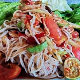 แพทตี้ ส้มตำยำแซ่บ(ยํามะม่วงปลากรอบ) 1