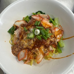 บะหมี่หมูแดง ต้มยำแห้ง