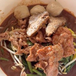 ภูผา ก๋วยเตี๋ยวเรือตรัง