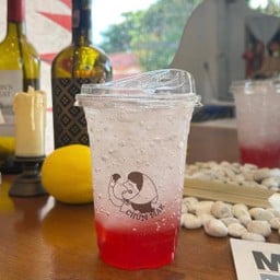 สตอเบอรี่โซดา