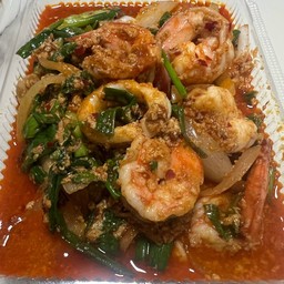 กุ้งผัดผงกะหรี่พร้อมข้าวสวย