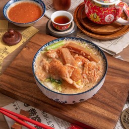 สุกี้น้ำหมูหมัก+ปลาหมึกกรอบ