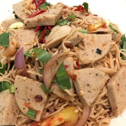 ยำมาม่าหมูยออู๊ดๆ