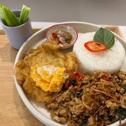 ข้าวกะเพราไก่บด