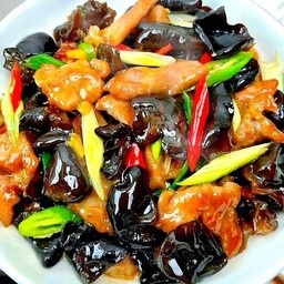 木耳炒肉 东北木耳