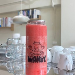 สตอเบอร์รี่สมูทตี้