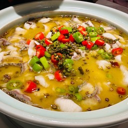 经典酸菜鱼