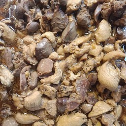 ผัดเครืองในไก่กระเทืยม