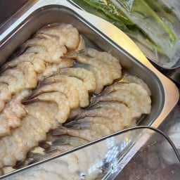 กุ้งแช่น้ำปลา ด๊องแด๊ง ตลาดไนท์ มอนอ