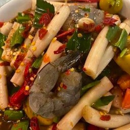 ตำยกครก วัชระ ซอยทนายเสรี