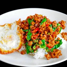 แซ่บอีหลี ผัดกระเพรา