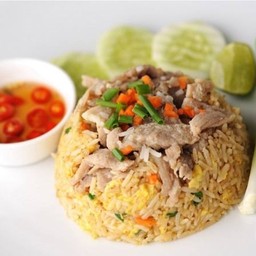 ข้าวผัดหมู