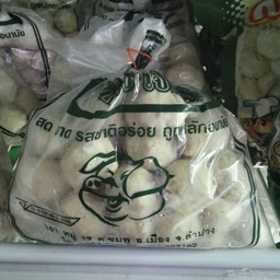 ลูกชิ้นหมู โกไข่เจ๊น้อย