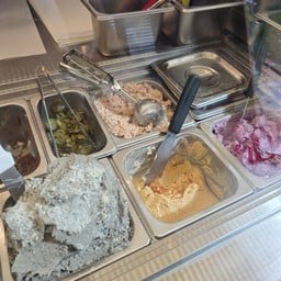 Two Men Bagel House Sukhumvit 31