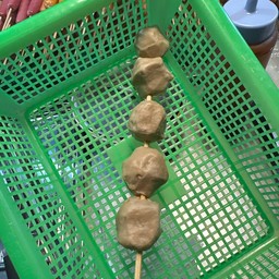 ร้านลูกชิ้นขนมจีบ แคมปัส