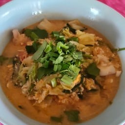 นิยะก๋วยเตี๋ยวอาหารตามสั่งส้มตำ(อิสลาม)