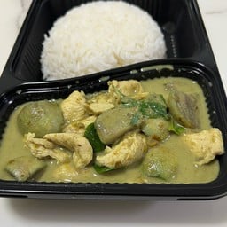 แกงเขียวหวานไก่(ราดข้าว)