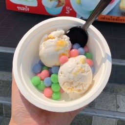 ไอติมกะทิตายาย ปั๊มปตทลาดกระบัง30 สาขาลาดกระบัง30