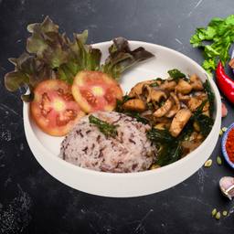 ข้าวกะเพราเห็ด