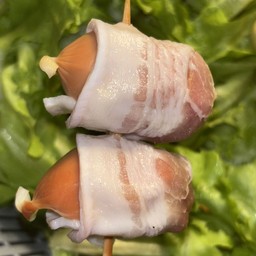 ไส้กรอกพันเบคอน