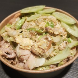 ผัดกะหล่ำใส่ไข่(ราดข้าว)