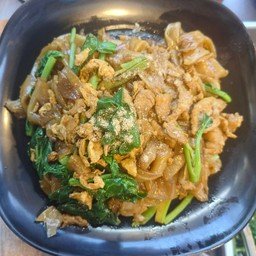 ผัดซีอิ๊วเส้นใหญ่พิเศษ