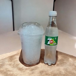 7 อัพโซดา+น้ำแข็งแก้วโอ่ง