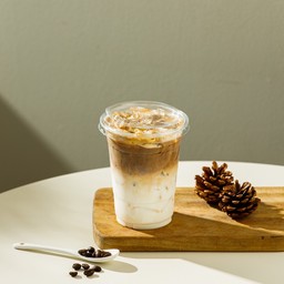 Iced Latte  ลาเต้เย็น