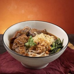 ก๋วยเตี๋ยวหมูตุ๋น