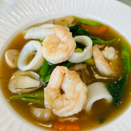 ราดหน้าทะเล