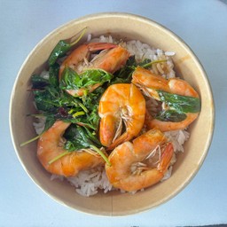 ข้าวกะเพรากุ้ง