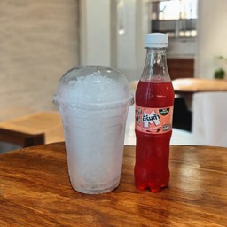 น้ำแดง +น้ำแข็งแก้วโอ่ง