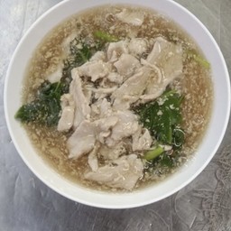 ราดหน้าเส้นหมี่พิเศษ