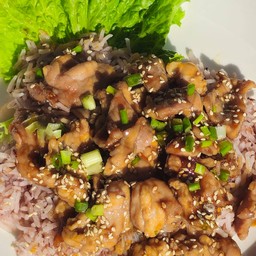 ข้าวหน้าหมูซอสเทริยากิ๊