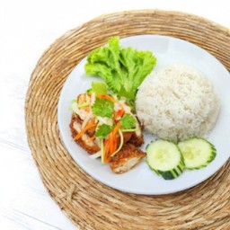 ข้าวยำไก่ซี๊ด