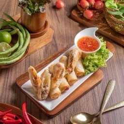 ปอเปี๊ยะไส้ไก่